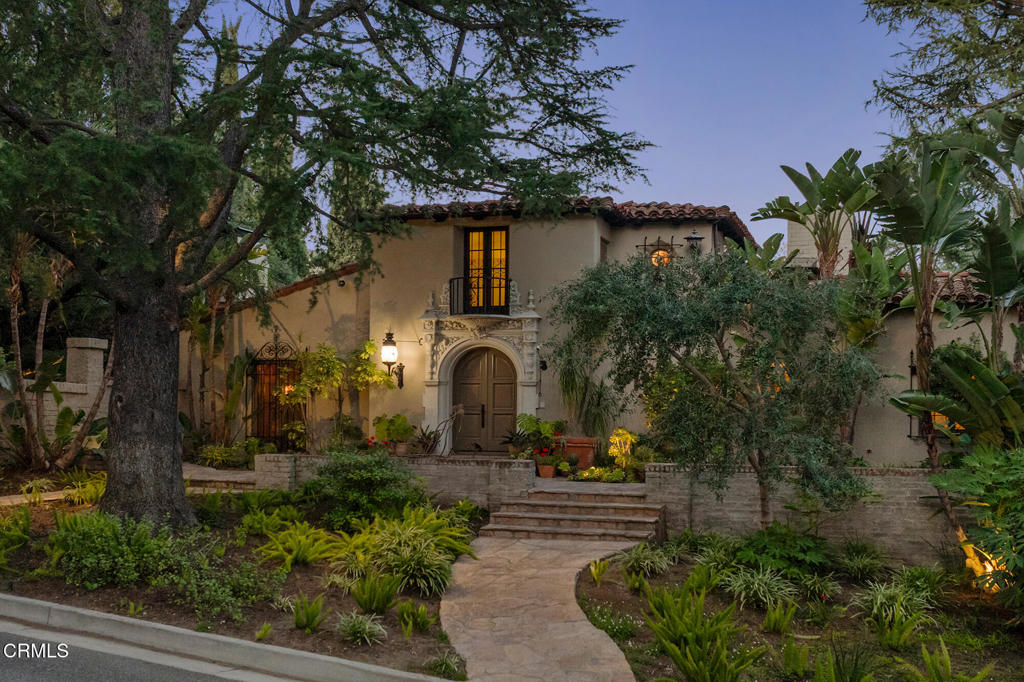5200 Alta Canyada Road