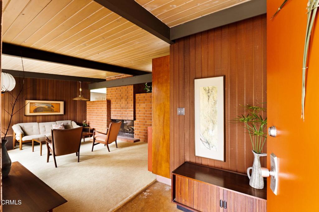 14040 Honeysuckle Lane