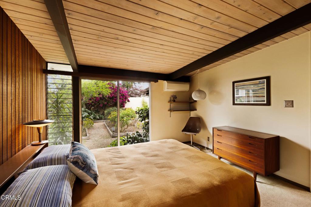 14040 Honeysuckle Lane