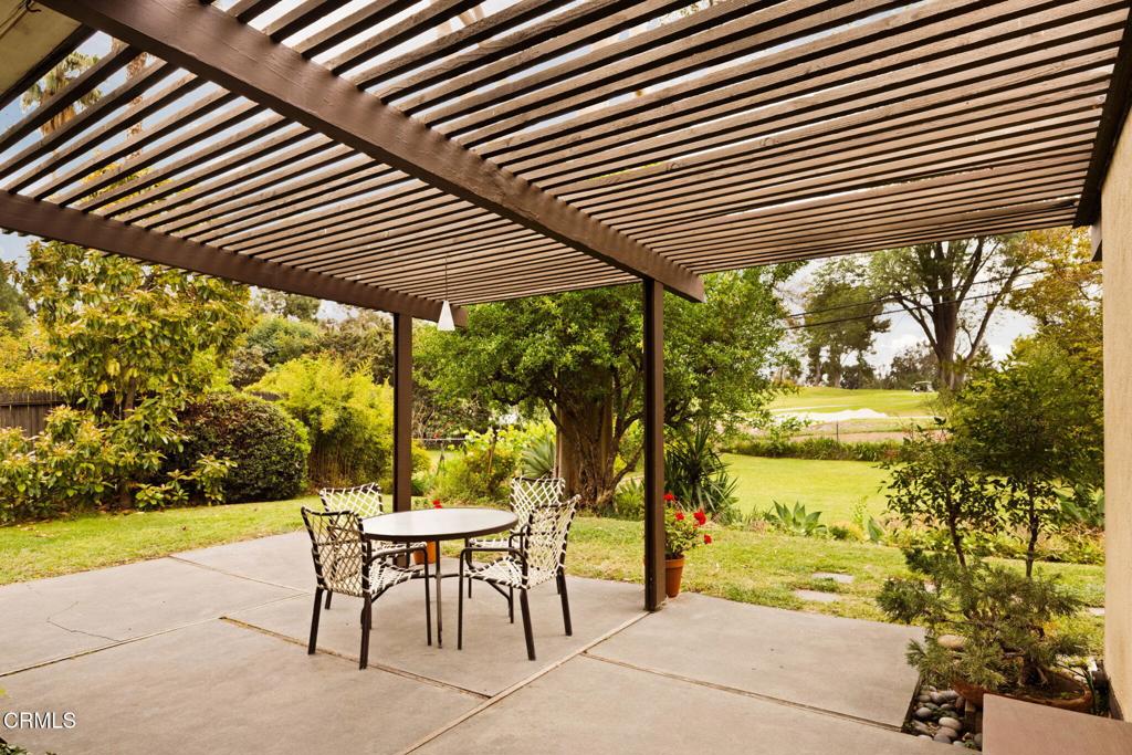 14040 Honeysuckle Lane