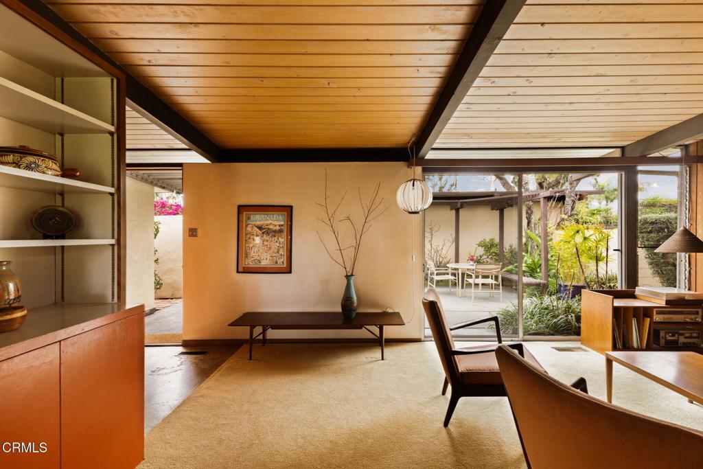 14040 Honeysuckle Lane