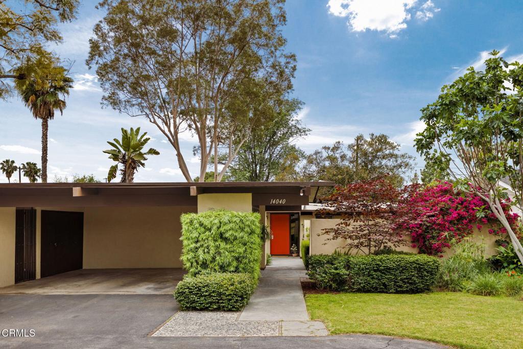 14040 Honeysuckle Lane