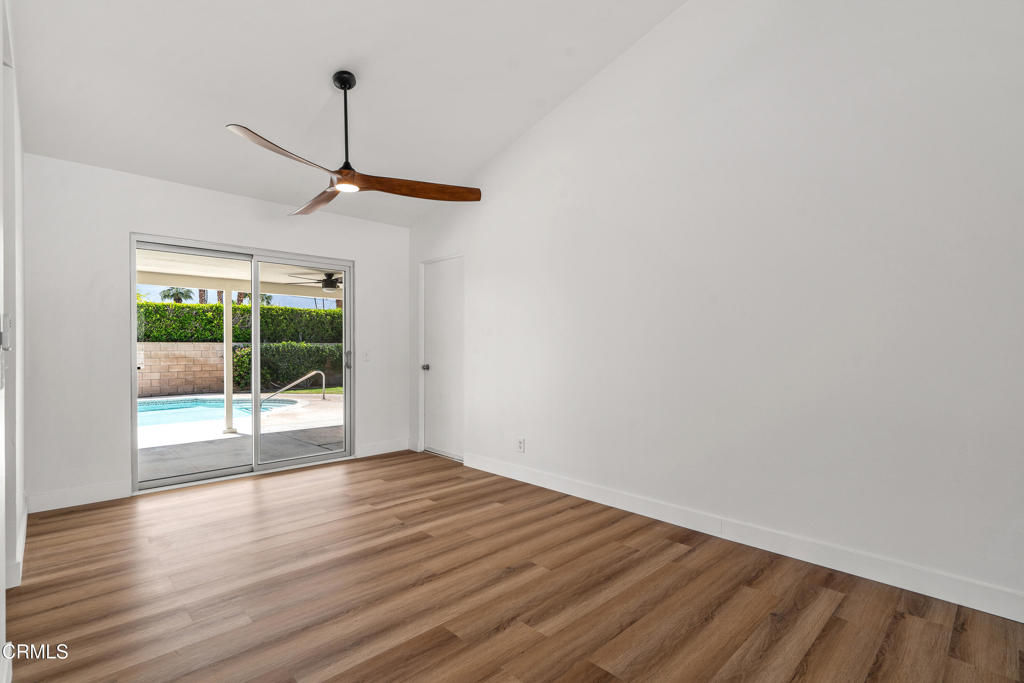 2075 E Calle Felicia