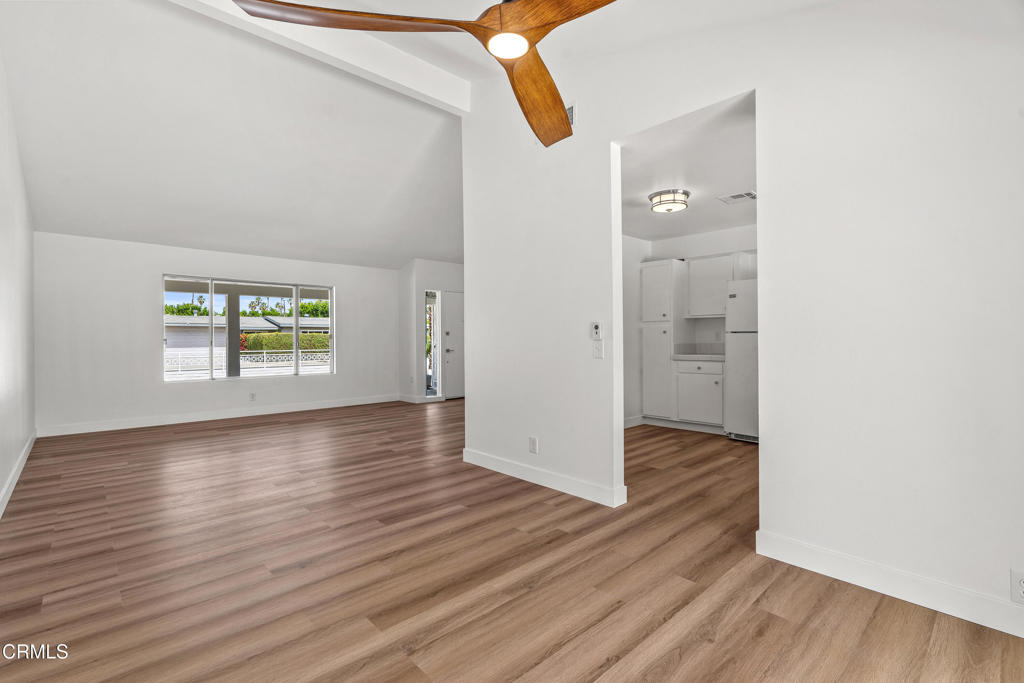 2075 E Calle Felicia