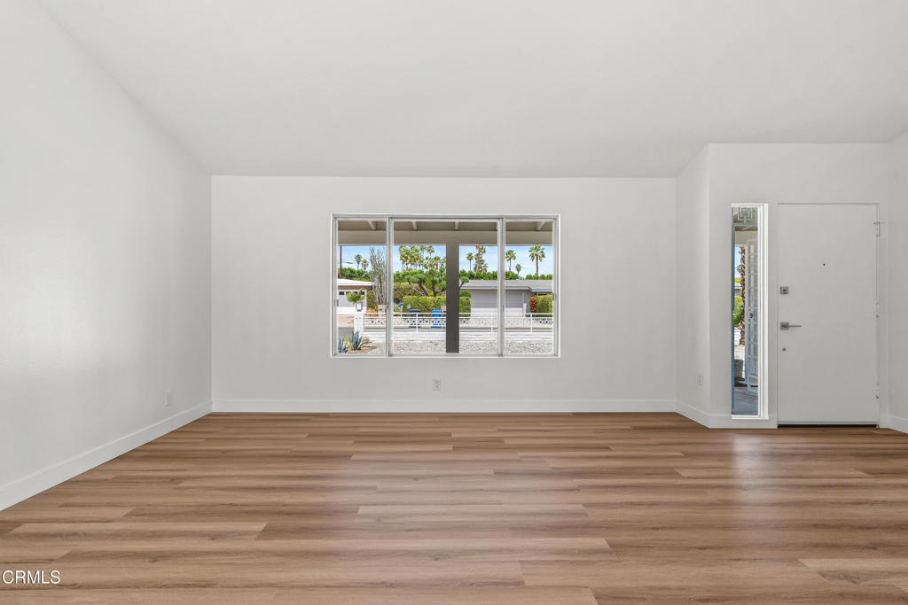 2075 E Calle Felicia