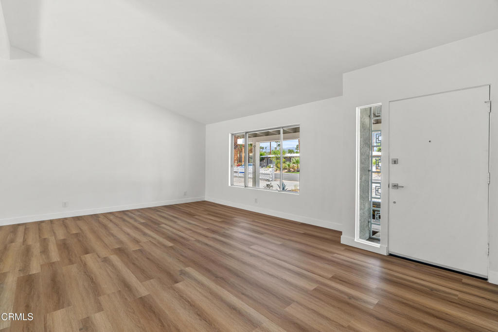 2075 E Calle Felicia