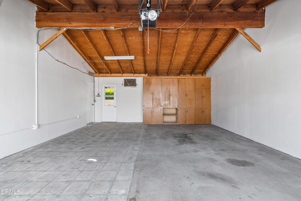 2075 E Calle Felicia