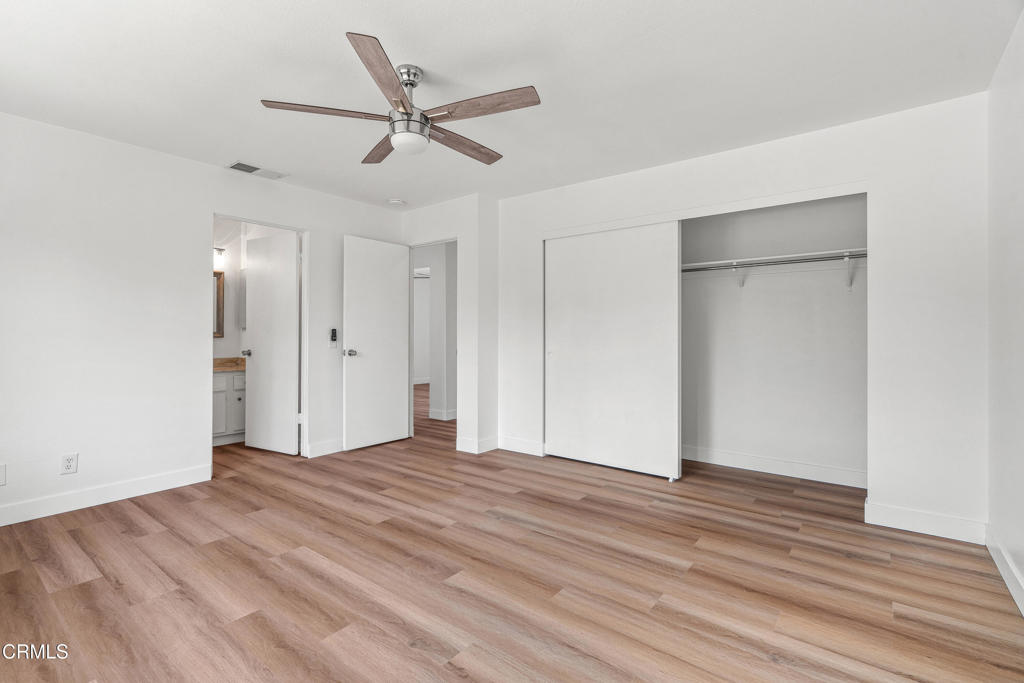 2075 E Calle Felicia