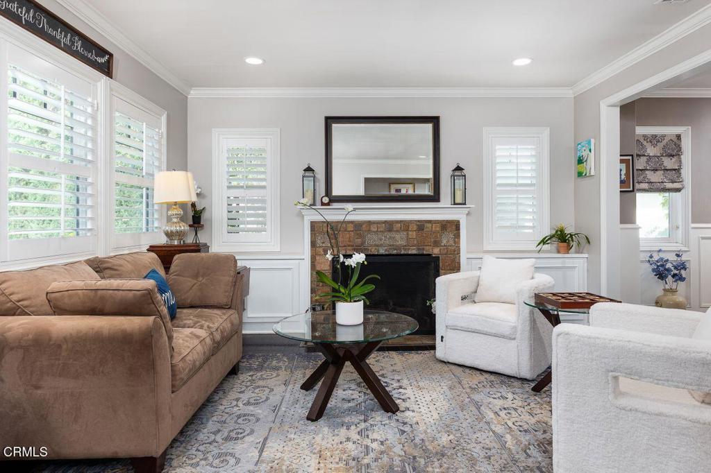 1650 E Orange Grove Boulevard