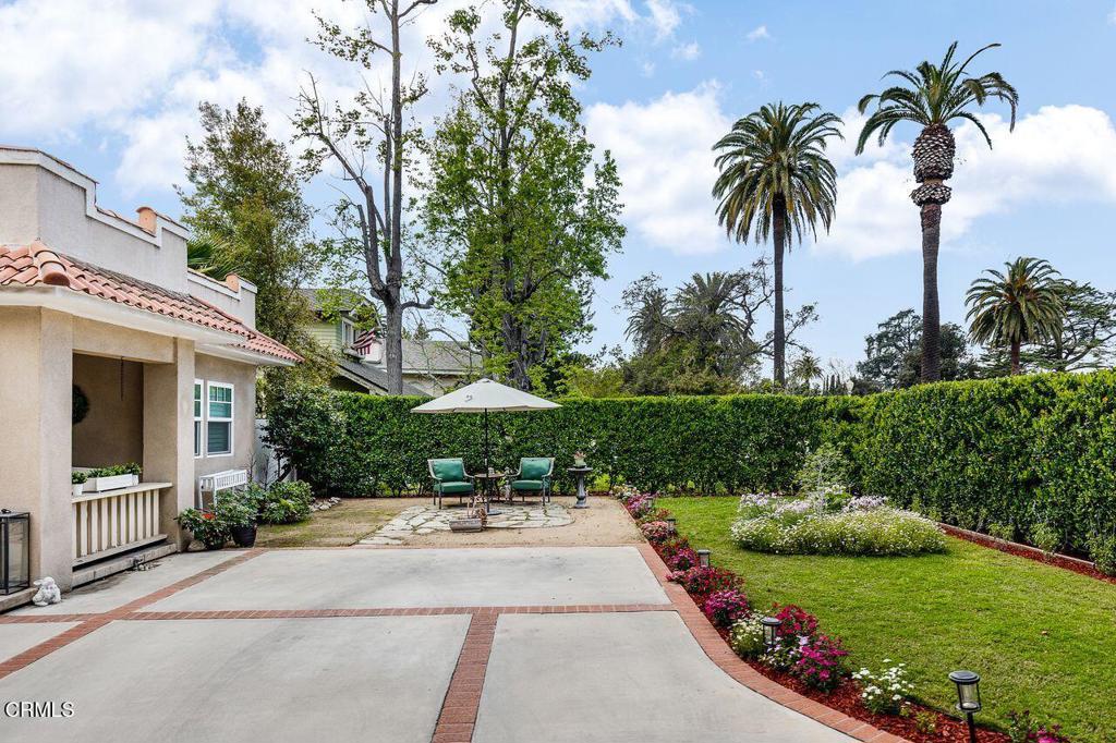 1650 E Orange Grove Boulevard