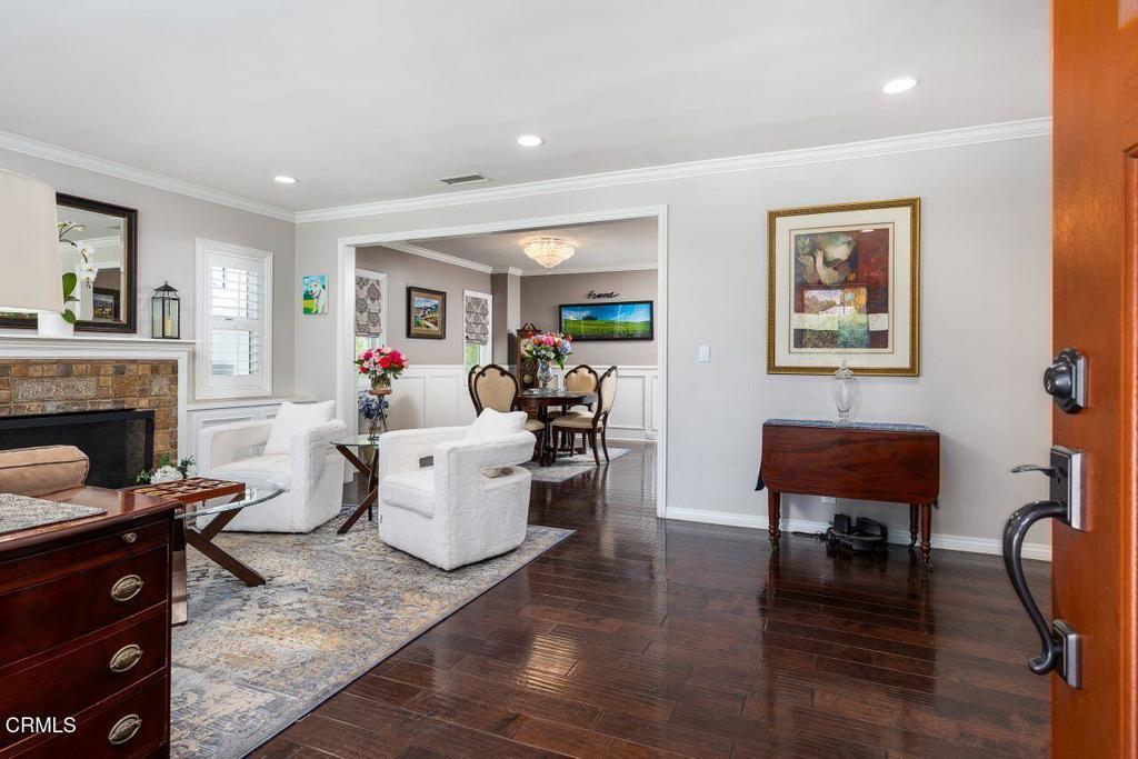 1650 E Orange Grove Boulevard