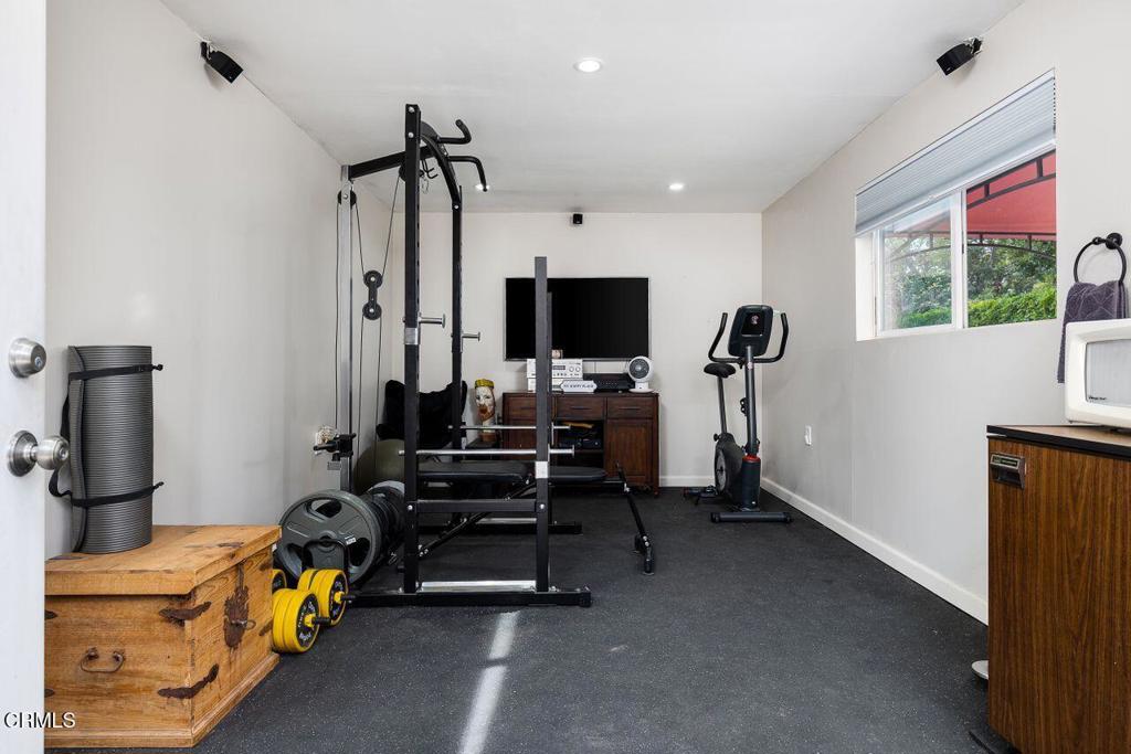 1650 E Orange Grove Boulevard