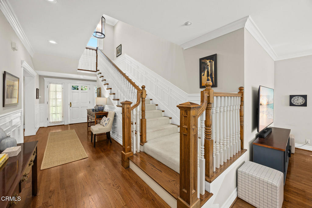 260 W Carter Avenue