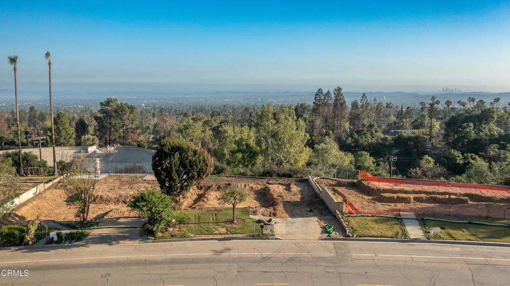 1434 E Loma Alta Drive