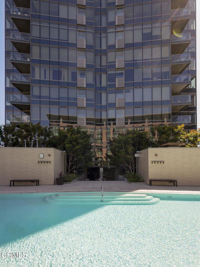 1155 S Grand Avenue 1403