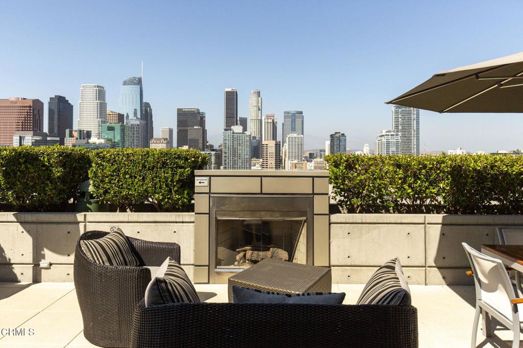 1155 S Grand Avenue 1403