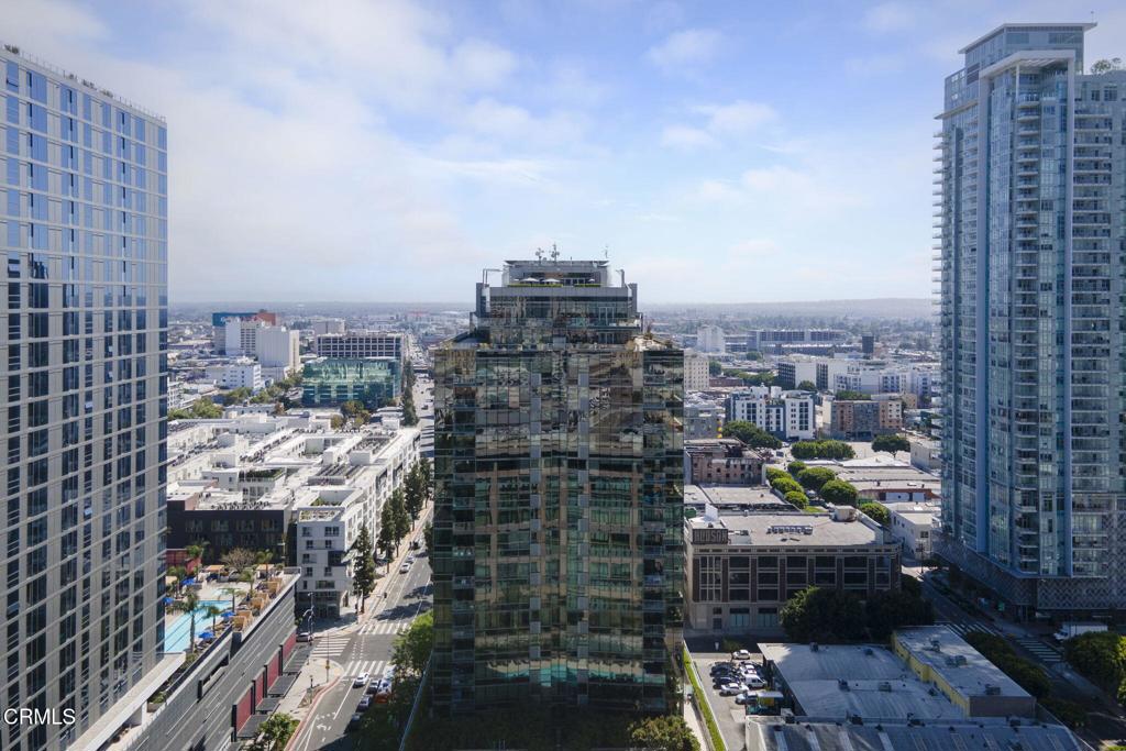 1155 S Grand Avenue 1403