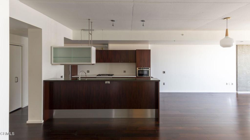 1155 S Grand Avenue 1403