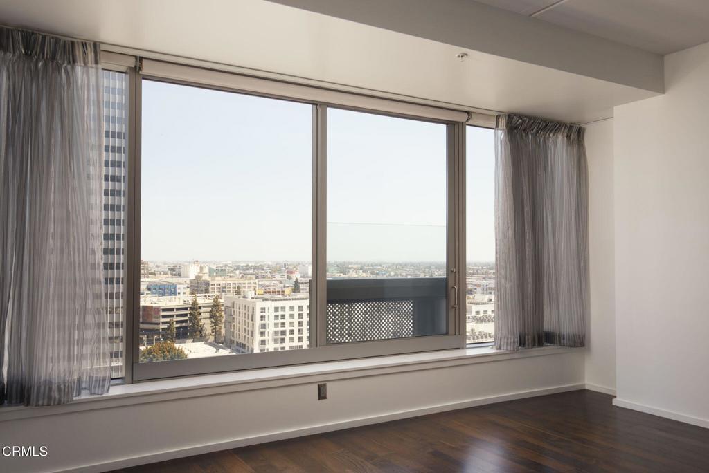 1155 S Grand Avenue 1403