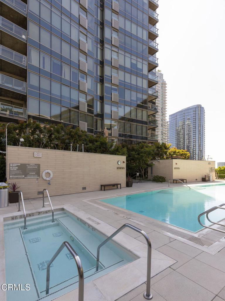 1155 S Grand Avenue 1403