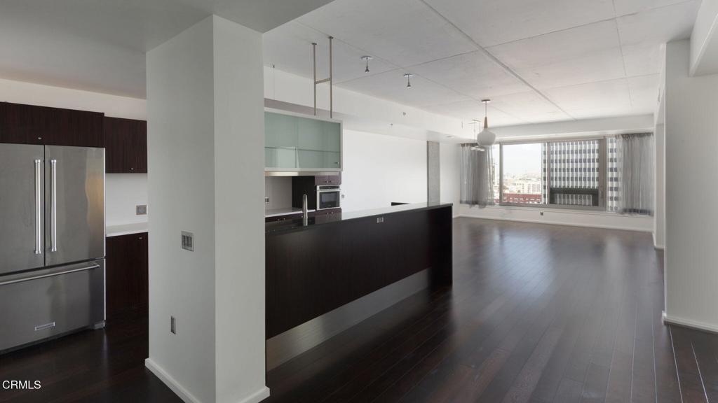 1155 S Grand Avenue 1403