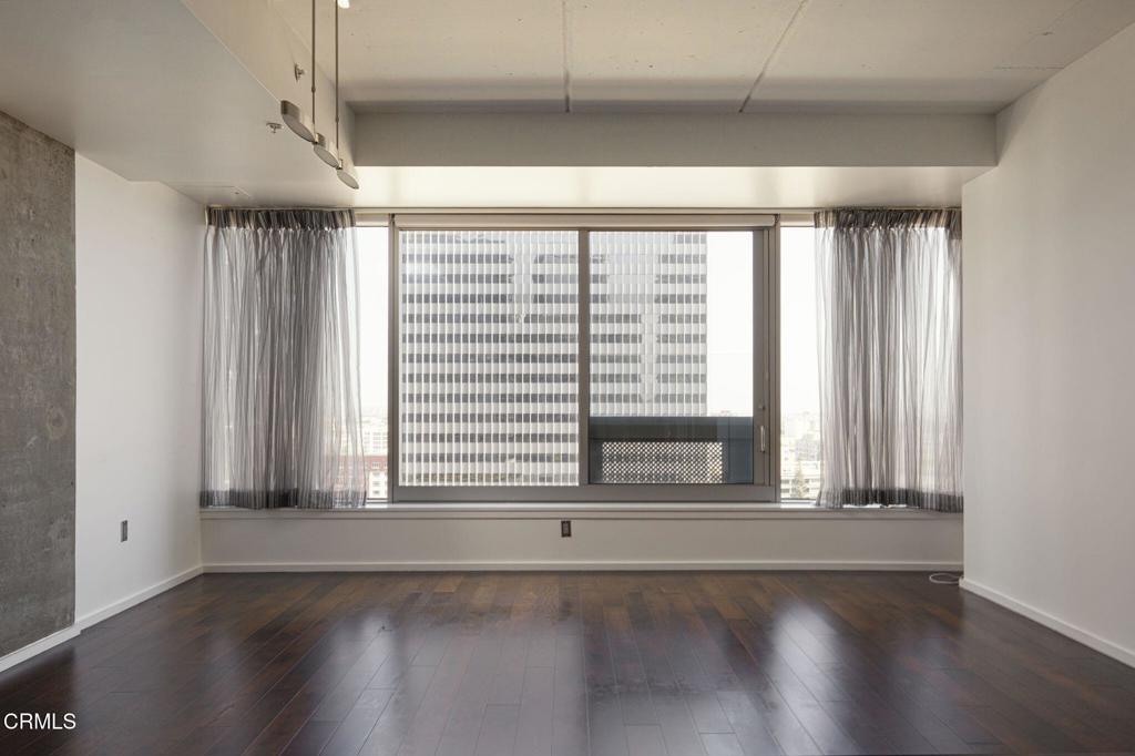 1155 S Grand Avenue 1403