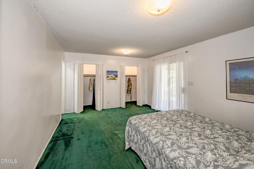 1139 N. Heliotrope Dr.