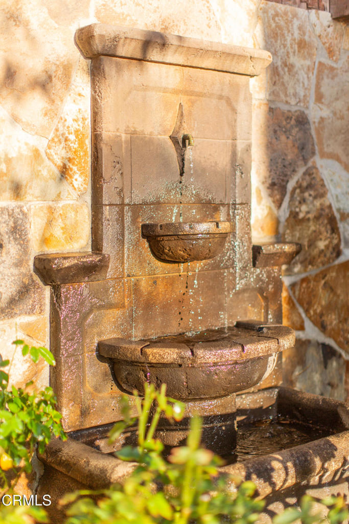 3880 Clayton Avenue W