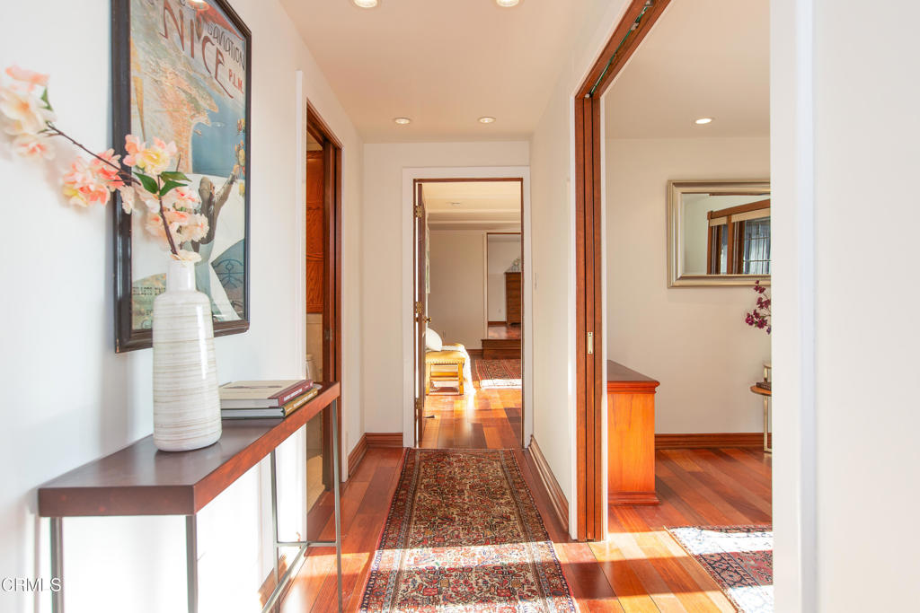 3880 Clayton Avenue W