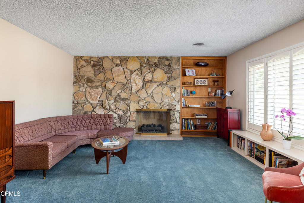 85 Gardenia Court