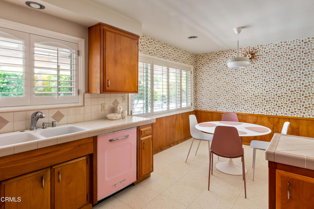 85 Gardenia Court