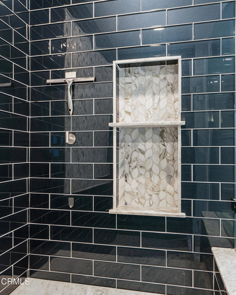 400 N Sunnyslope Avenue