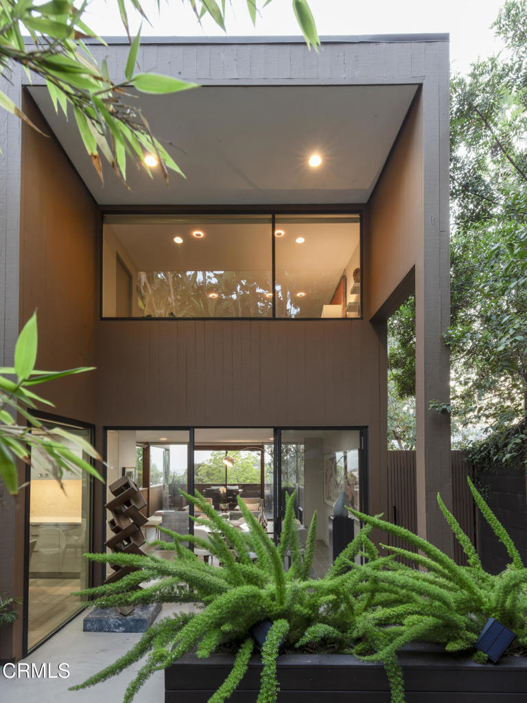 2266 Panorama Terrace