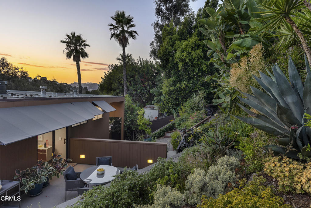 2266 Panorama Terrace