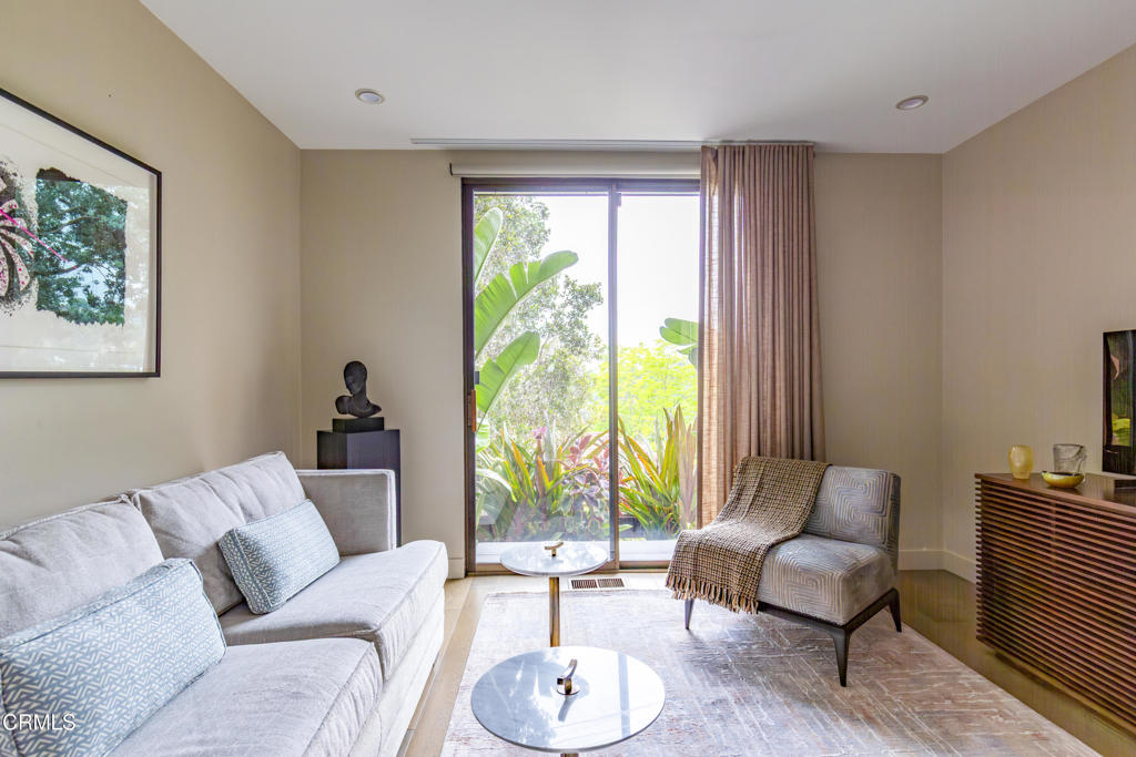 2266 Panorama Terrace