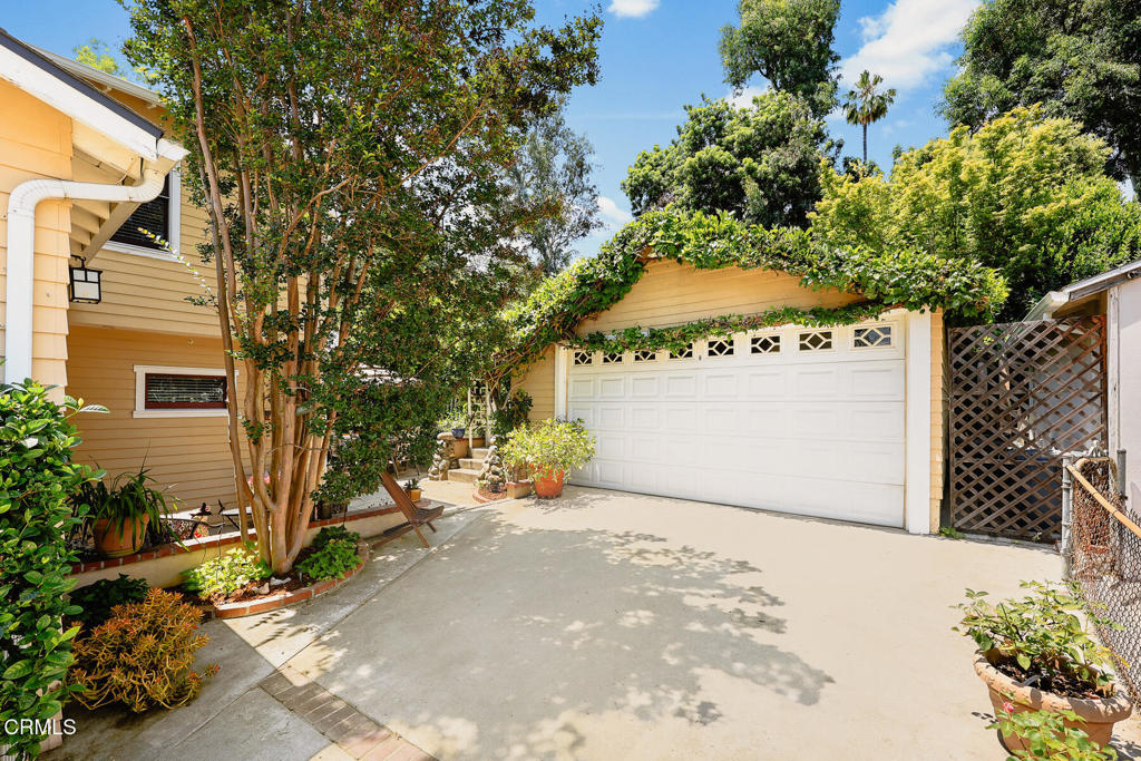 1116 Foothill Street