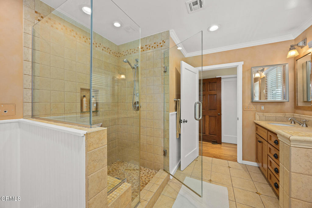 1116 Foothill Street