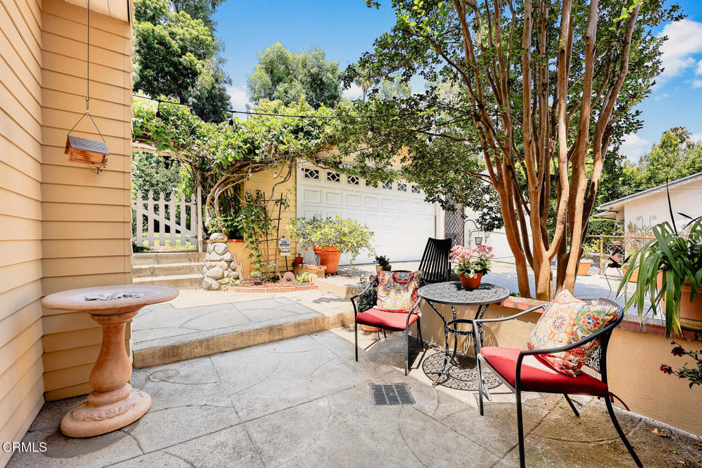 1116 Foothill Street