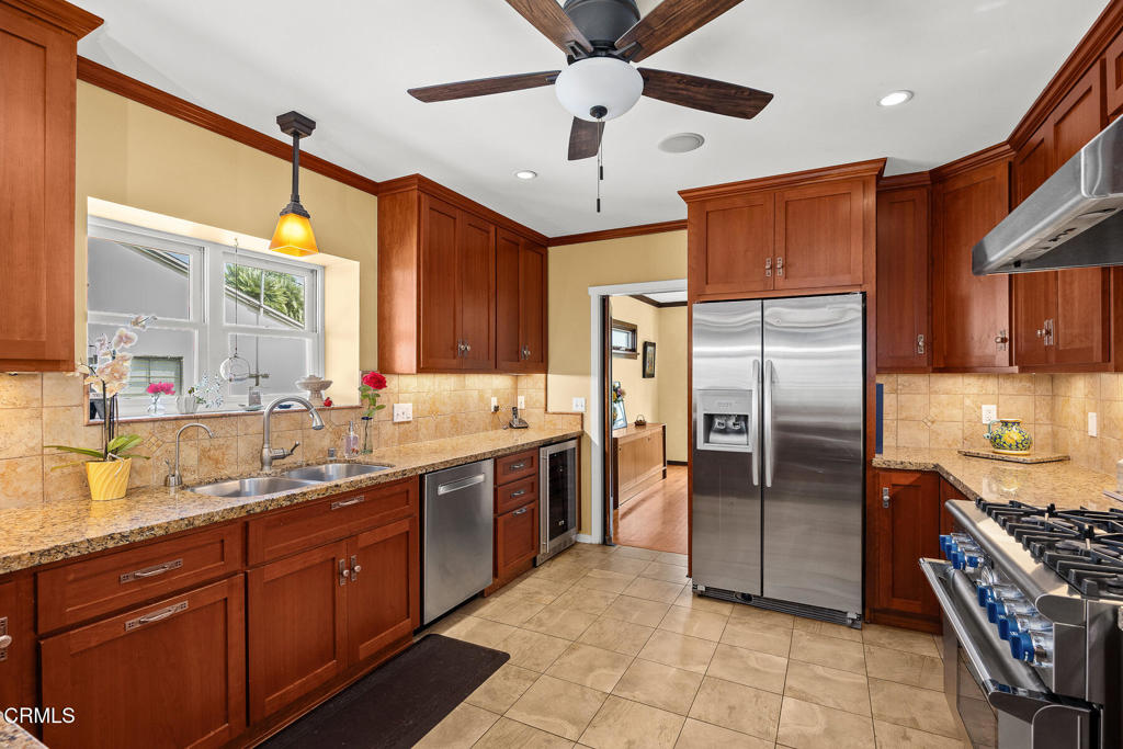 1116 Foothill Street