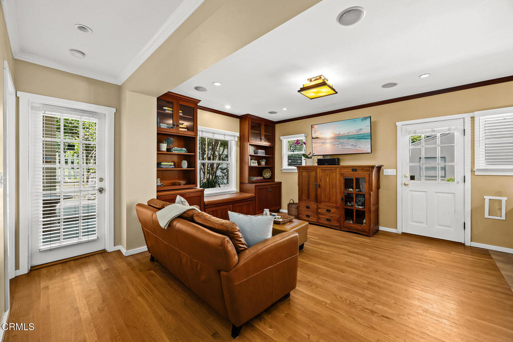 1116 Foothill Street