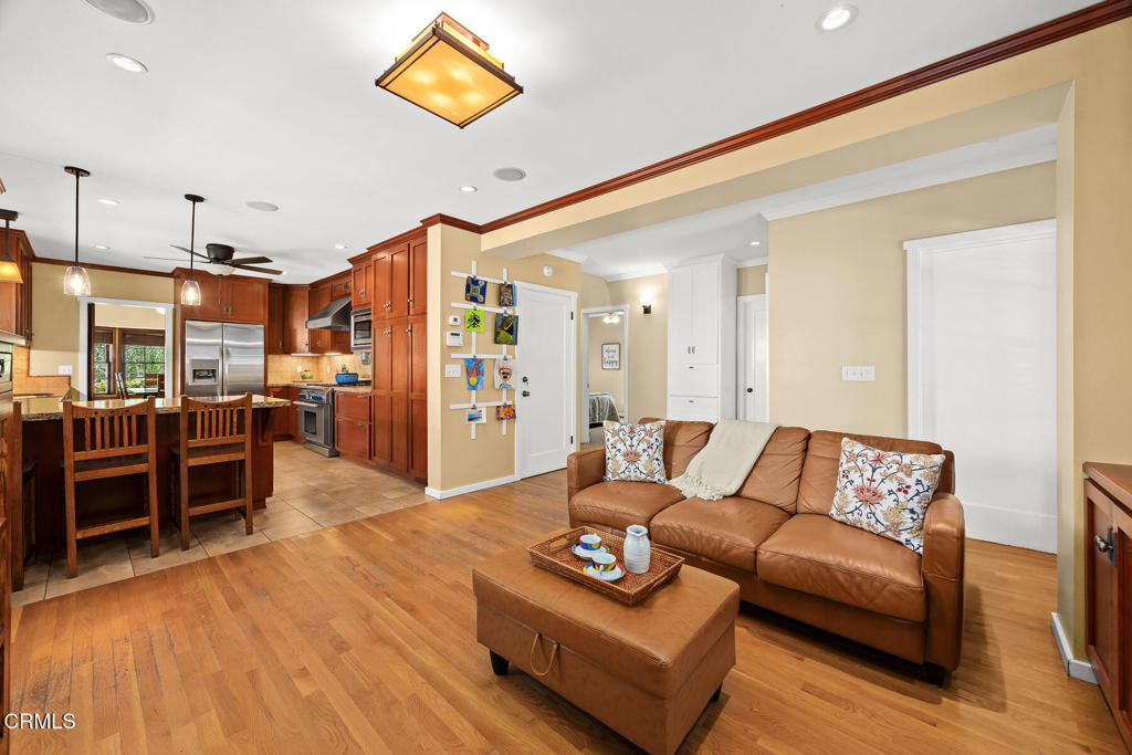 1116 Foothill Street