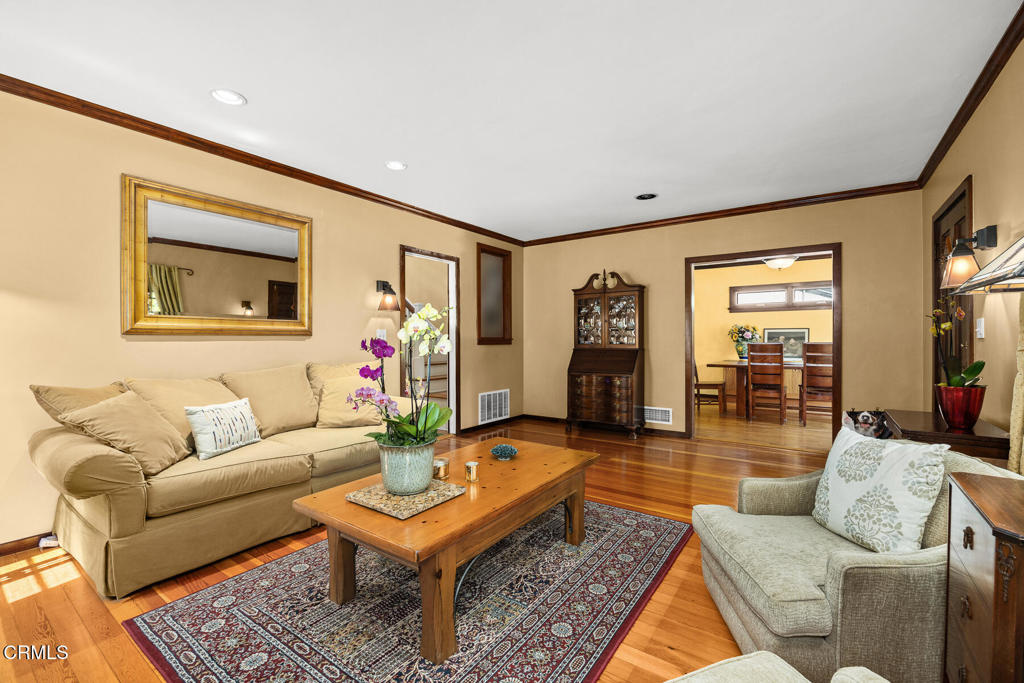 1116 Foothill Street