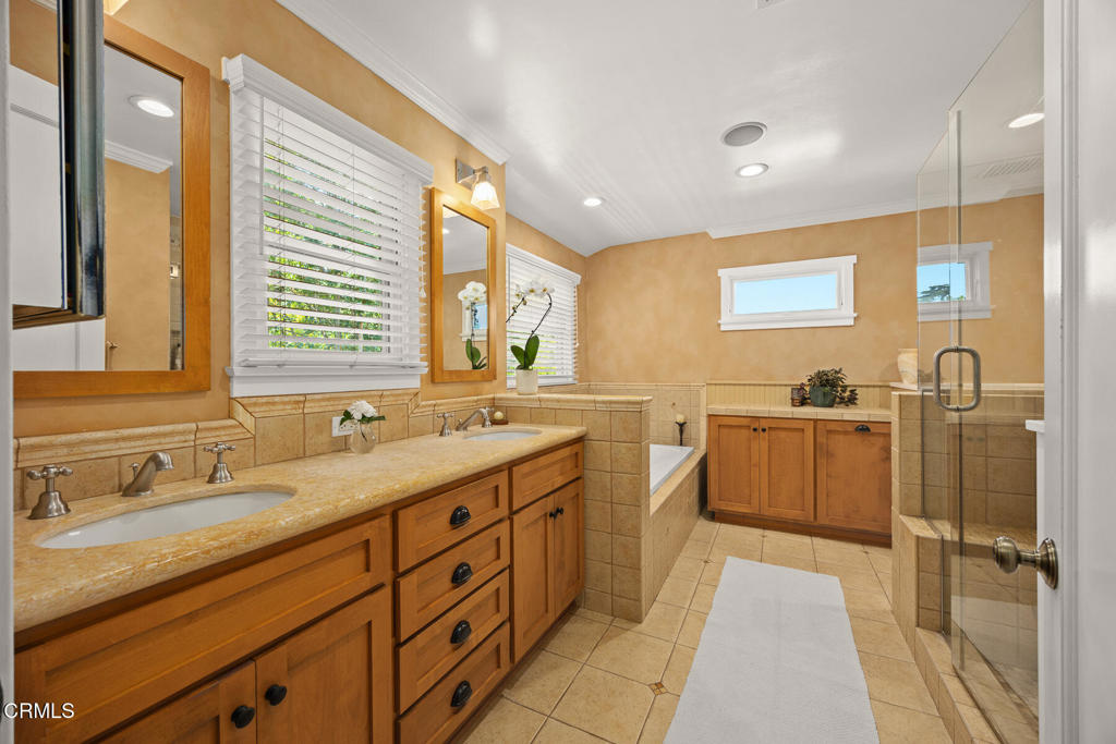 1116 Foothill Street