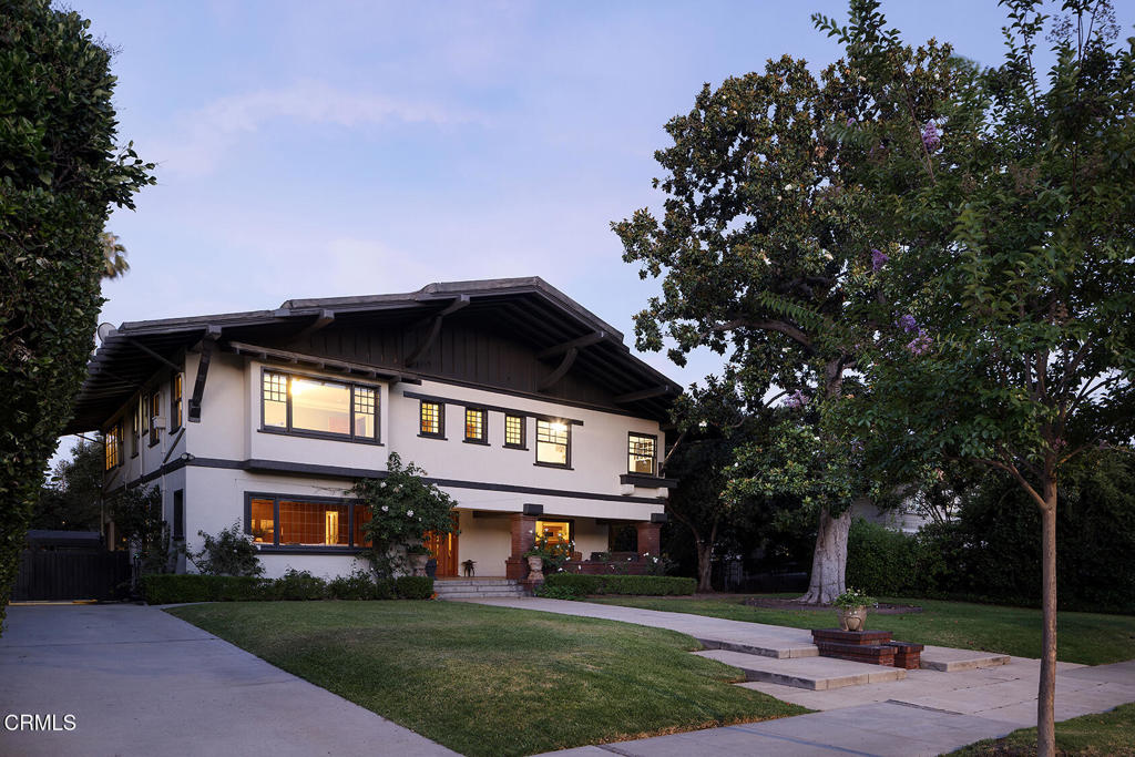 224 Oaklawn Avenue