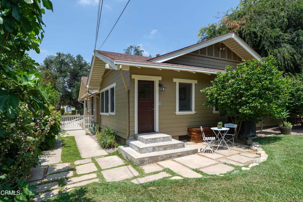 1036 N Chester Avenue