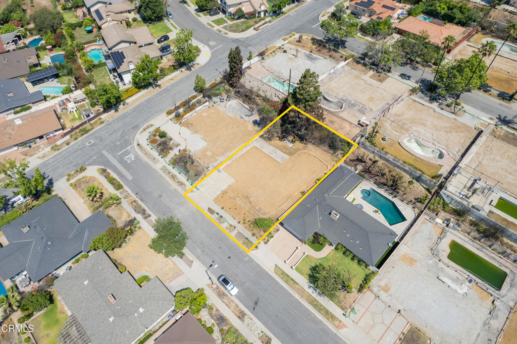 3775 Edgeview Drive