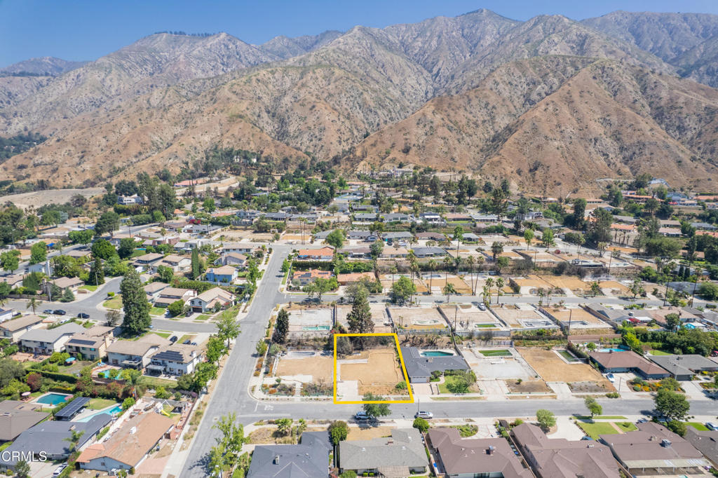 3775 Edgeview Drive