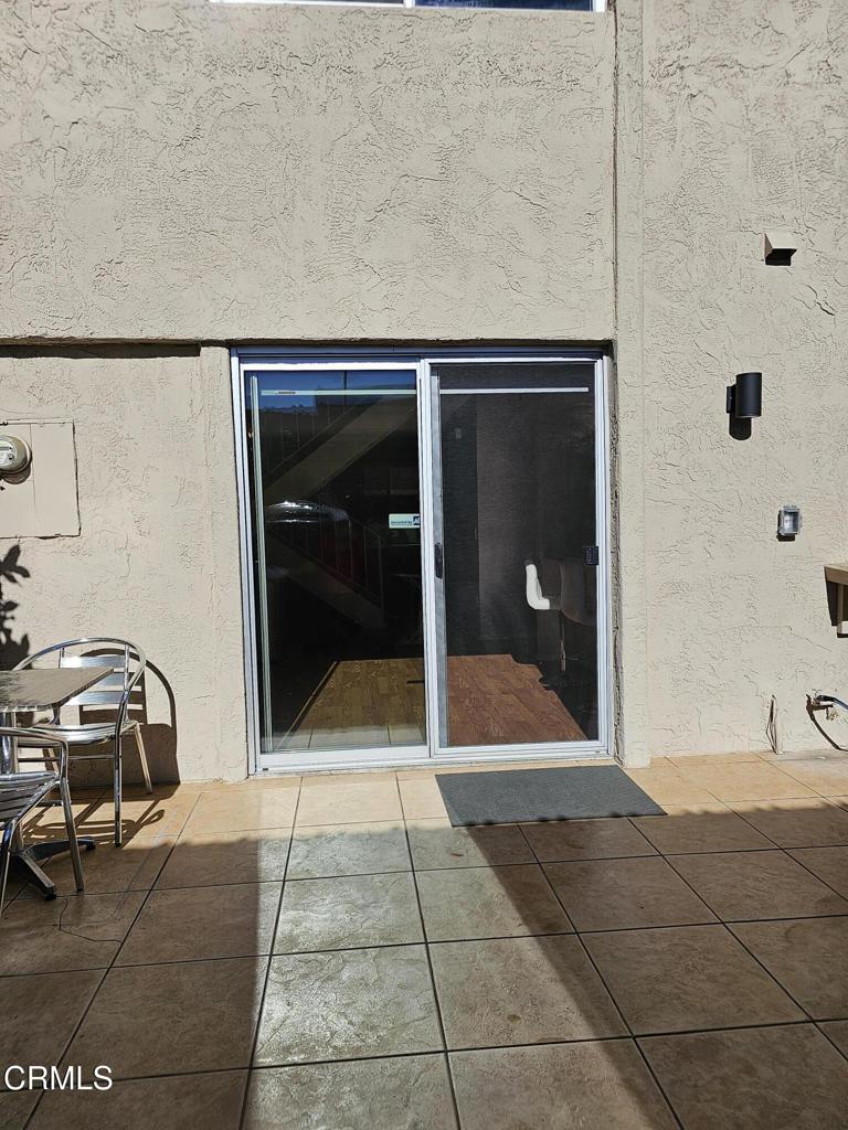 2166 N Indian Canyon Drive B