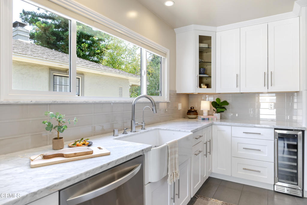 1541 La Loma Road
