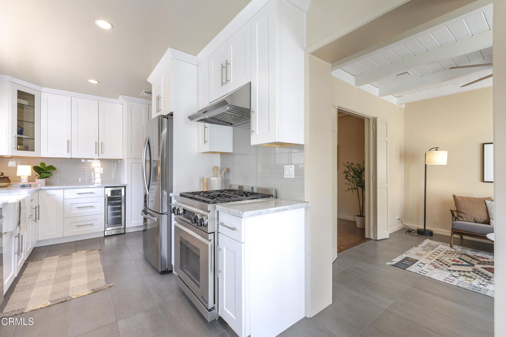 1541 La Loma Road